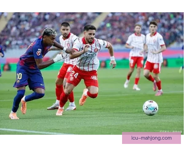 2025夏季转会斯图加特成功引进法甲中锋主力加强锋线实力